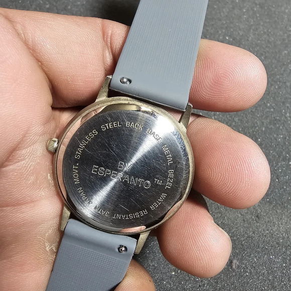 Vintage Esperanto Quartz Watch Silver Tone Panda Dial Gray Ruber Straps Working - Picture 8 of 9